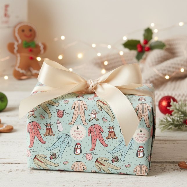 Niedlich Mint Green Baby's First Christmas Custom Geschenkpapier (Cute 1st Christmas Kids Wrapping Paper. Baby Pj's & Winter Animals First Xmas Illustration Pattern)