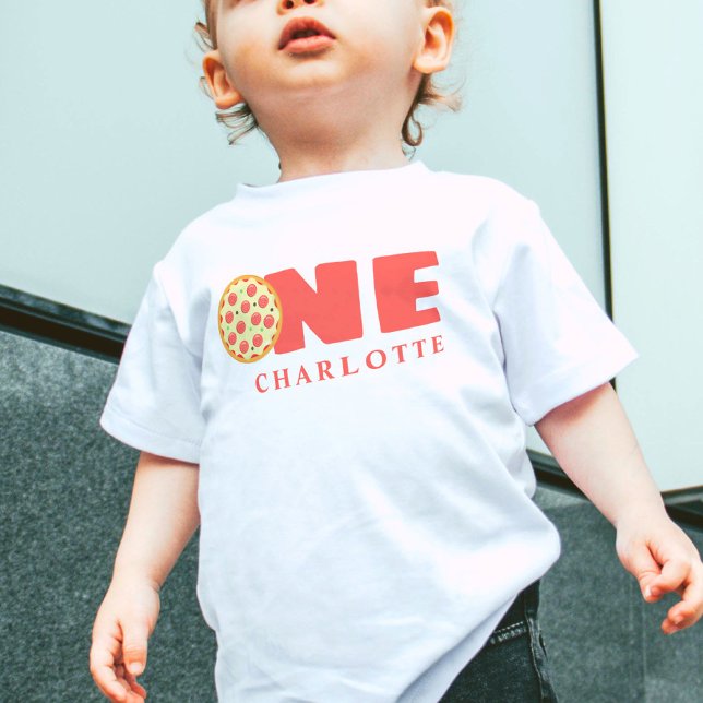Niedlich Modern First Birthday Pizza Party Individ Baby T-shirt (Von Creator hochgeladen)