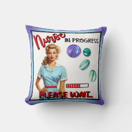 Niedlich Nostalgische Krankenschwester Pinup im Ga Kissen
