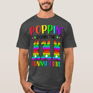 Niedlich Ostern Bunnies Poppin Auf dem sonnigen We T-Shirt