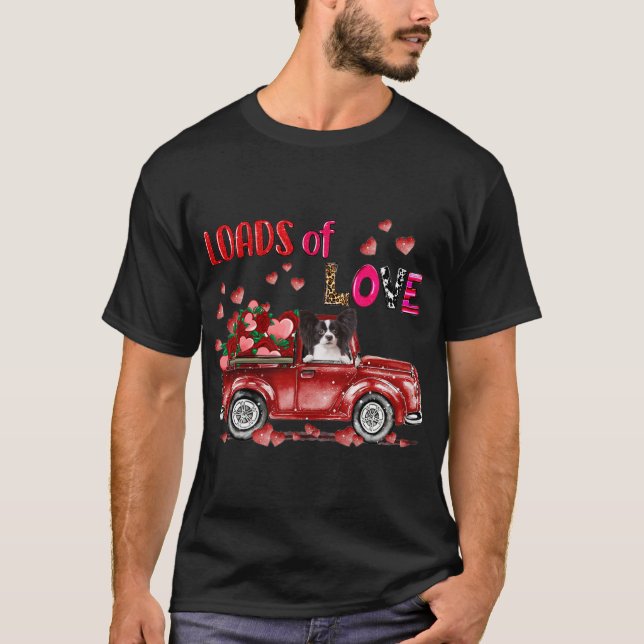 Niedlich Papillon Dog Driving Red Truck Happy Vale T-Shirt (Vorderseite)