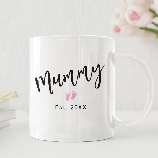 Niedlich Pink Baby Feet Script Mummy Year etablier Kaffeetasse (Von Creator hochgeladen)