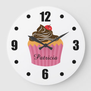 Niedlich Pink Cupcake Personalisierter Name Große Wanduhr