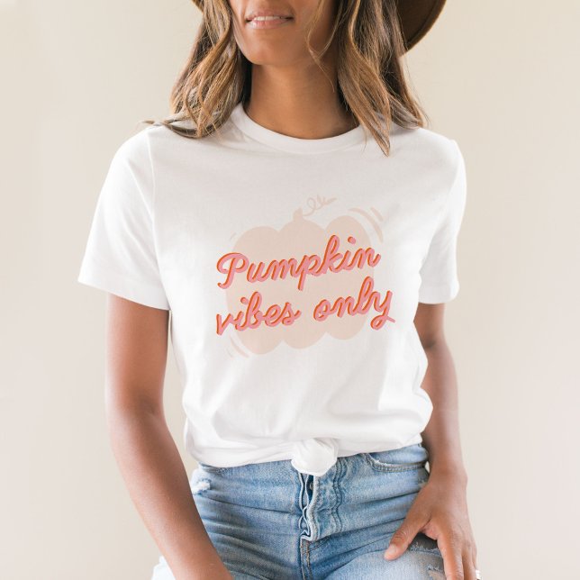 Niedlich Pink Pumpkin Vibes T-Shirt (Von Creator hochgeladen)