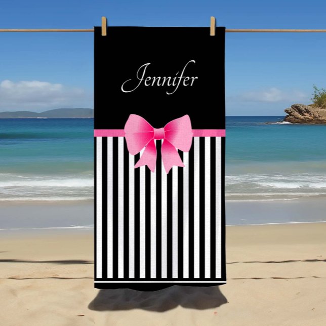Niedlich rosa Band schwarz und weiß Streifen Strandtuch (Custom Name Cute Pink Ribbon Black & White Striped Beach Towel)