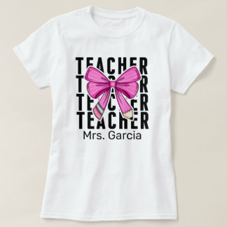 Niedlich rosa Coquette Pencil Custom Teacher Name T-Shirt