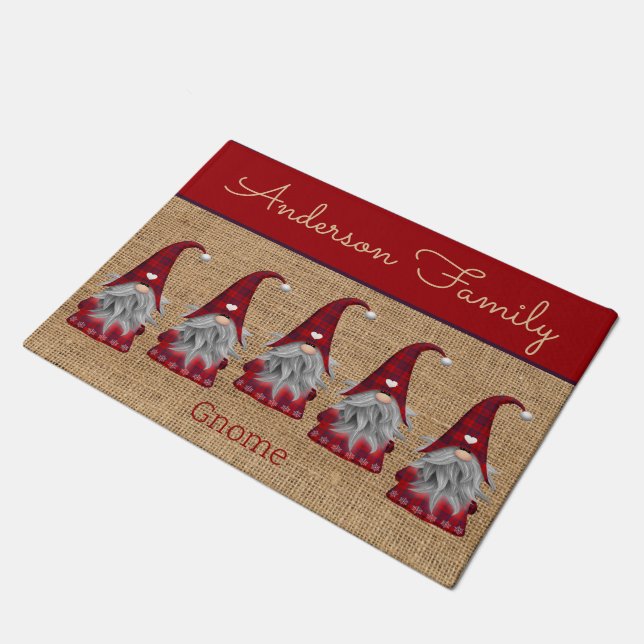 Niedlich Rustikale Personalisierte Weihnachtsgnome Fußmatte (Schrägansicht)