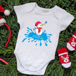 Niedlich Snowman Baby First Christmas Baby Bodysui Baby Strampler<br><div class="desc">Niedlicher Snowman Baby`s First Christmas Baby Bodysuit. Niedlich lächelnder Schneemann mit einer Schneeflocke auf der Nase. Der Hintergrund ist eine blaue Farbspritze mit weißen Schneeflocken. Geben Sie Ihren Namen und das Geburtsjahr ein.</div>