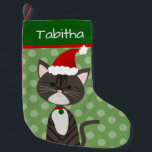Niedlich Tabby Santa Cat Kleiner Weihnachtsstrumpf<br><div class="desc">Erstellen Sie einen personalisierten Strumpf für Ihre Katze oder einen Katzenliebhaber. Dieses Design besteht aus einer niedlichen grauen Cartoon-Katze mit einer Weihnachtsmannmütze und Weihnachtsfarben,  mit der Fähigkeit,  auf Ihre Bedürfnisse anzupassen. Originelles Design von Night Owl's Menagerie,  2020.</div>