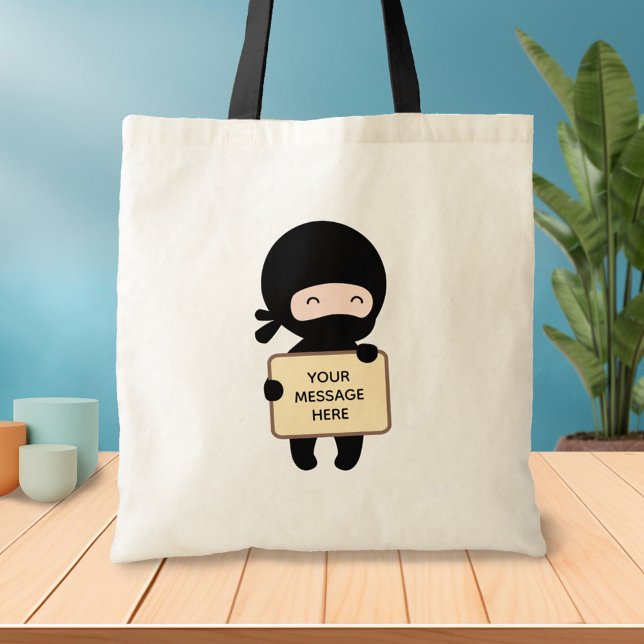 Niedlich Tiny Ninja Holding Sign Tragetasche (Von Creator hochgeladen)