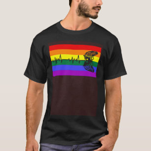 Niedlich Trendy Gamer Liebe LGBTQ Gay Pride Flag Q T-Shirt