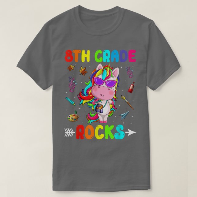Niedliche 8. Klasse Rocks Einhorn Willkommen zurüc T-Shirt (Design vorne)