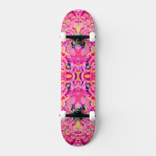 Niedliche abstrakte Wirbel malen Skateboard