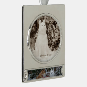 niedliche akita sitzend Schneehunde Banner-Ornament Silber