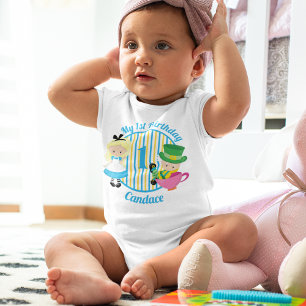 Niedliche Alice im Wunderland Mein 1. Geburtstag Baby Strampler