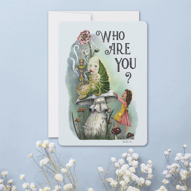 Niedliche Alice im Wunderland Mushroom-Raupe (Pastel blue alice in wonderland flat card with a caterpillar smoking a hookah pipe on a mushroom)
