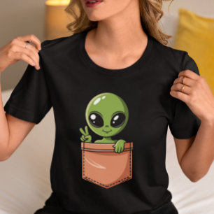Niedliche Alien in Pocket - Funny Space Graphic T-Shirt