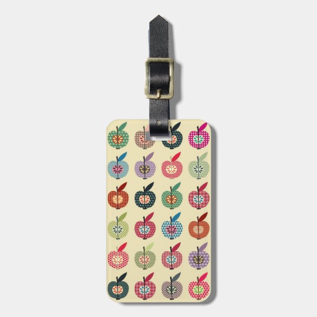 Niedliche Äpfel in der Retro Art Gepäckanhänger (Vorderseite vertikal)