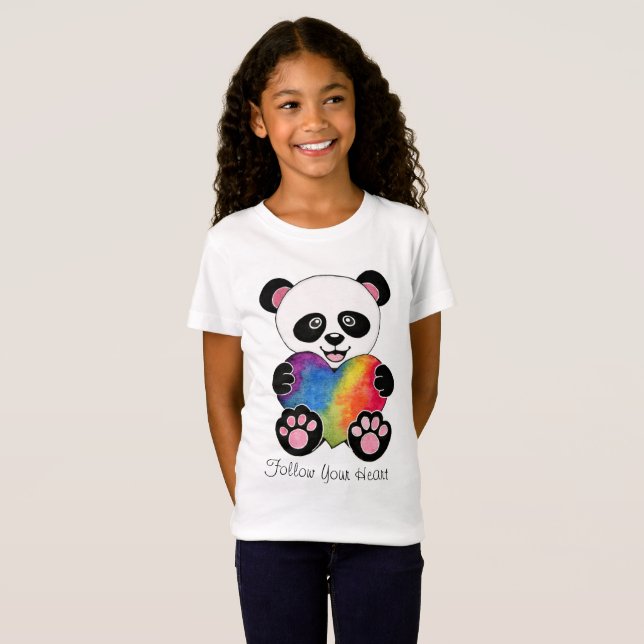 Niedliche Aquarellpanda mit Regenbogenherz T-Shirt (Vorne ganz)