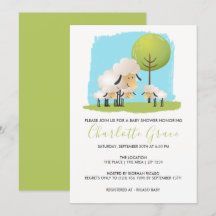 Niedliche Baby- und Schafspuppe