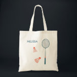 Niedliche Badminton-Illustration anpassen Totbeute Tragetasche<br><div class="desc">Passen Sie Ihre Tote-Tasche mit Ihrem Namen und dieses niedliche, handgezeichnete Badminton-Design mit einem Schläger und zwei Birdies. Vintager Stil in Blau und Rosa. Ändern Sie die Farbe und den Schriftart des Namens, oder entfernen Sie es, wenn Sie möchten!</div>