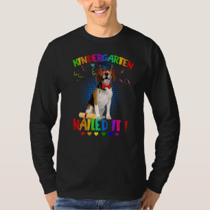 Niedliche Beagle Abschluss Klasse 22 Kindergarten T-Shirt