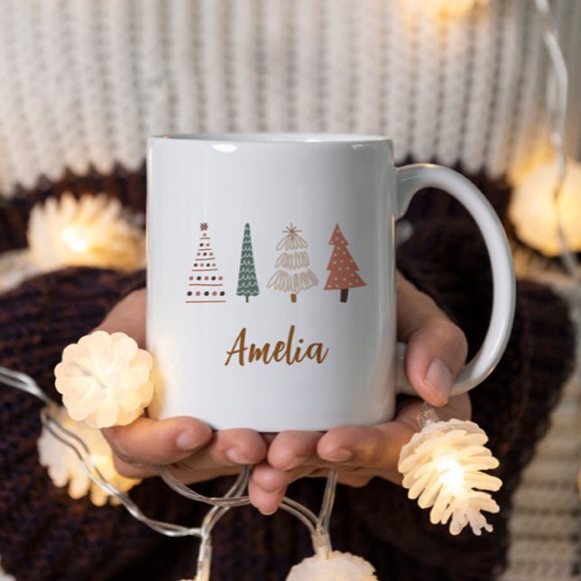 Niedliche Beige Weihnachtsbaum Individuelle Name T Zweifarbige Tasse (Von Creator hochgeladen)
