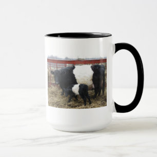 Niedliche Beltie Kuh und Kalb - Belassene Galloway Tasse