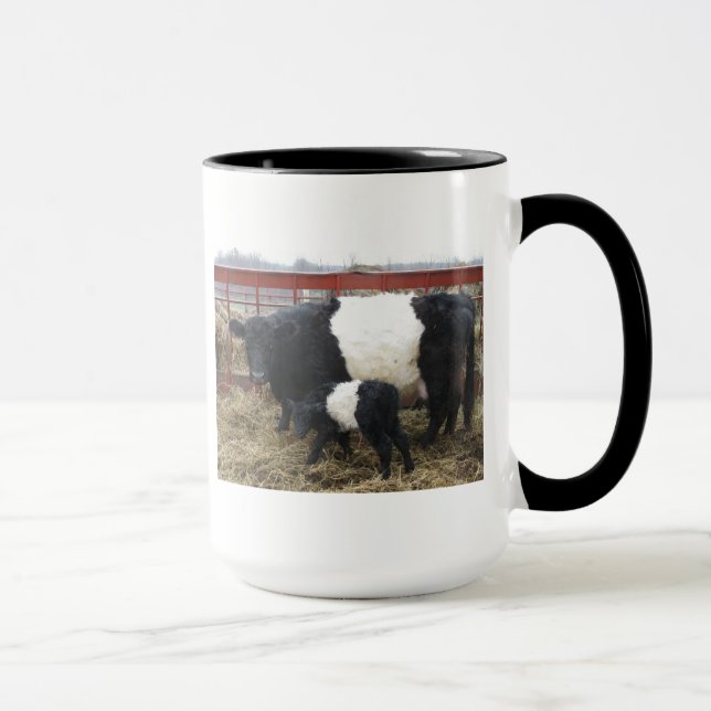 Niedliche Beltie Kuh und Kalb - Belassene Galloway Tasse (Rechts)