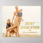 Niedliche BEST MAMA JE HERZ Muttertagsfest Foto Foliendrucke<br><div class="desc">Niedlich Best Mama Ever Heart Mother's Day Foto Foil Prints Plakate Plakate Banners zeigt Ihr Lieblings-Foto mit dem Text "Beste Mutter je" in modernen Silber-oder Goldfolie-Skript mit einem Herz und Ihre Namen unten. Personalisieren Sie diese, indem Sie den Text in dem dafür vorgesehenen Textfeld bearbeiten und ein eigenes Bild hinzufügen....</div>