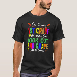 Niedliche bis lange 1. Klasse Ausblick 2. Klasse h T-Shirt