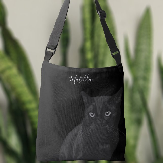 Niedliche Black Cat Art Personalisierte Crossbody  Tragetaschen Mit Langen Trägern (A black cat on a black bag? Yes! Just add your name)