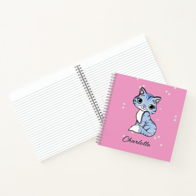 Niedliche blaue Katze auf rosa individuelle Name Notizbuch (Innenseite)