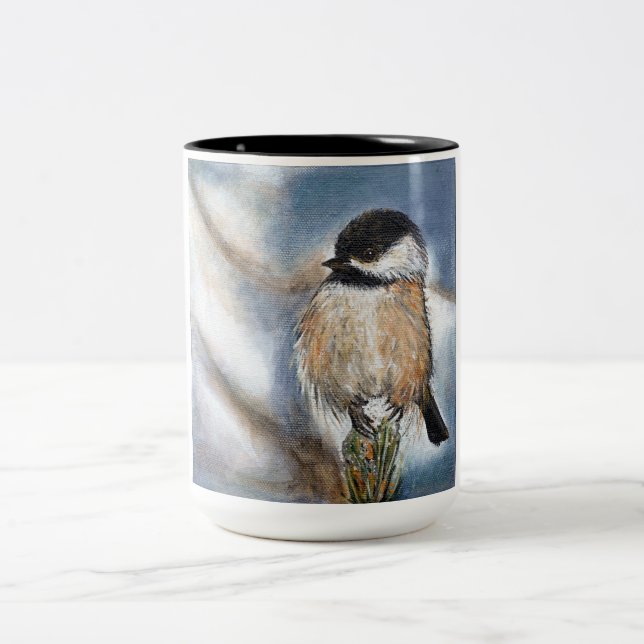 Niedliche Chickadee-Tasse Zweifarbige Tasse (Mittel)