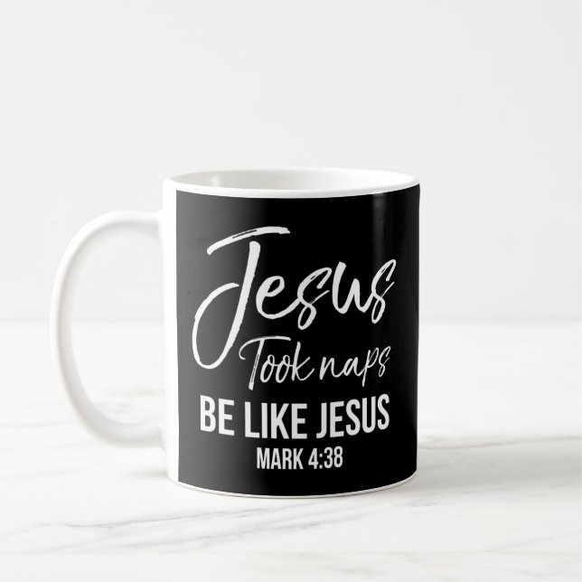 Niedliche Christliche Mama Jesus nahm Nickerchen w Kaffeetasse (Links)