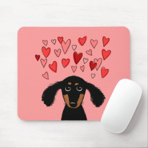 Niedliche Dackel Welpe mit Valentinherzen Mousepad