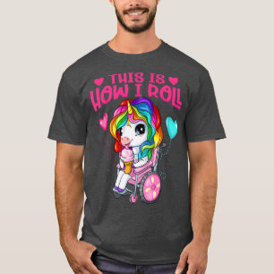 Niedliche Eiscreme isst Einhornmädchen im Rollstu T-Shirt