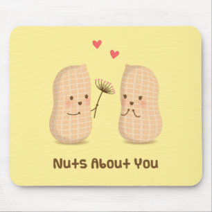 Niedliche Erdnüsse Nüsse über Sie Puppen Liebe Spa Mousepad