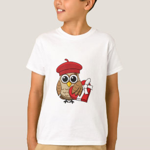 Niedliche Eule mit Red Beret and Heart Box T-Shirt