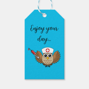 Niedliche Eule mit Spritze Cartoon   Text hinzufüg Geschenkanhänger