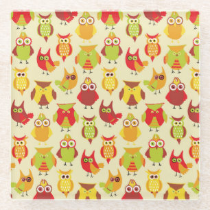 Niedliche, farbenfrohe Owls in warmen Rot und Grün Glasuntersetzer