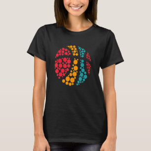 Niedliche Farbtafel-Basketball-Spieler-internation T-Shirt
