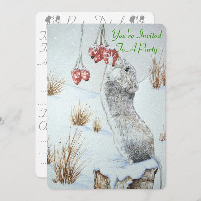 Niedliche Feldmaus frisst Beeren Schneeszene Einladung (Vorne/Hinten)