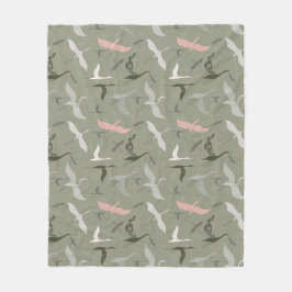 Niedliche Flugvögel mit schlängelgrünem Muster Fleecedecke