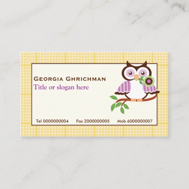 Niedliche Frühlingseule auf einem Ast, gelbe karie Visitenkarte (Vorderseite)