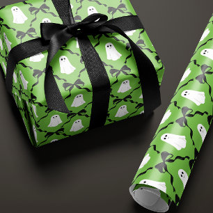 Niedliche Geister und schwarze Bogen auf grünem Ha Geschenkpapier