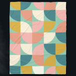 Niedliche geometrische Formen Muster in Aquamarin Fleecedecke<br><div class="desc">Ein lustiges Retro Mitte des Jahrhunderts moderne geometrische Formen Muster in niedlichen Farbtönen von aquamarin,  Senf,  Korallen und Rosa.</div>