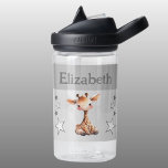 Niedliche Giraffe mit Sternengrau Trinkflasche<br><div class="desc">CamelBak Eddy® Wasserflasche für Kinder. Personalisieren mit einem Namen. Diese Wasserflasche enthält eine niedliche Giraffe mit Sternen in den Farben grau und weiß.</div>