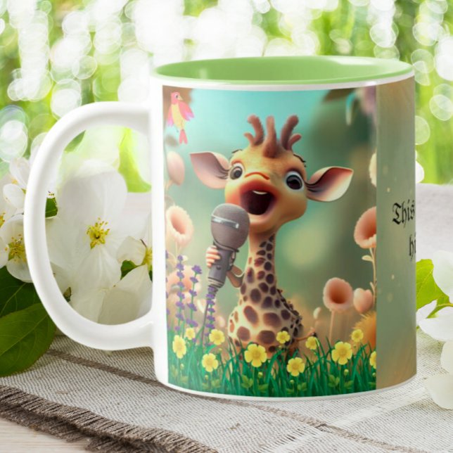 Niedliche Giraffe singend lustiges Zitat Hohe Noti Zweifarbige Tasse (Von Creator hochgeladen)