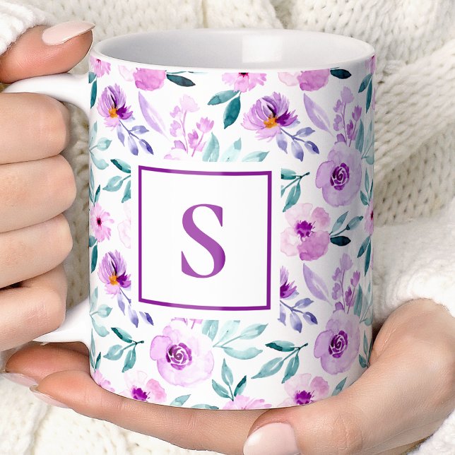Niedliche Girl-Lila-Floral-Blume Monogramm Kaffeetasse (Von Creator hochgeladen)